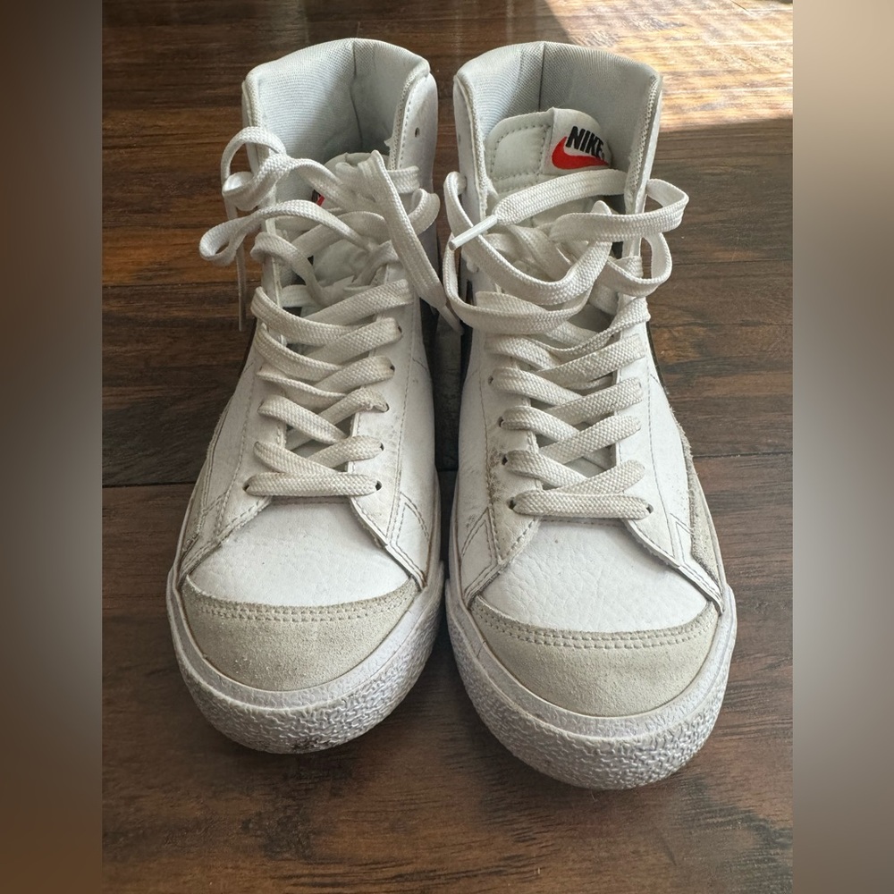 Women’s size 8 Nike Blaze